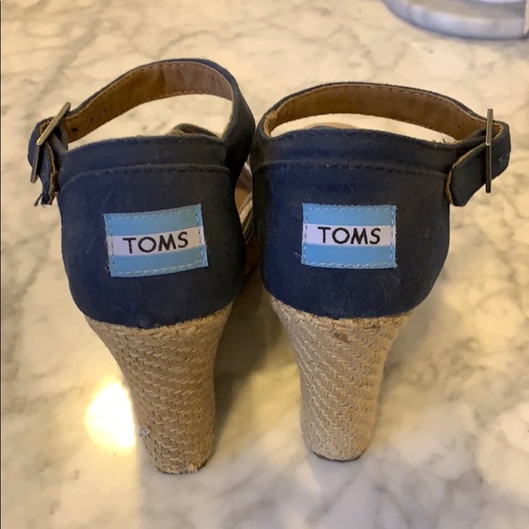 Toms Wedge Sandals - Picture 3 of 4
